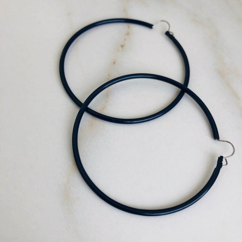 Vintage Navy blue Skinny Hoops